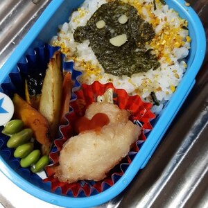 お弁当の隙間に枝豆団子